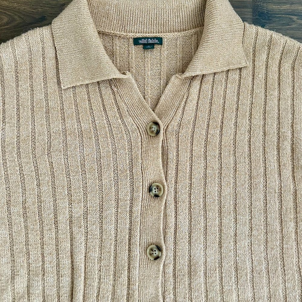 Wild Fable Beige Cropped Sweater